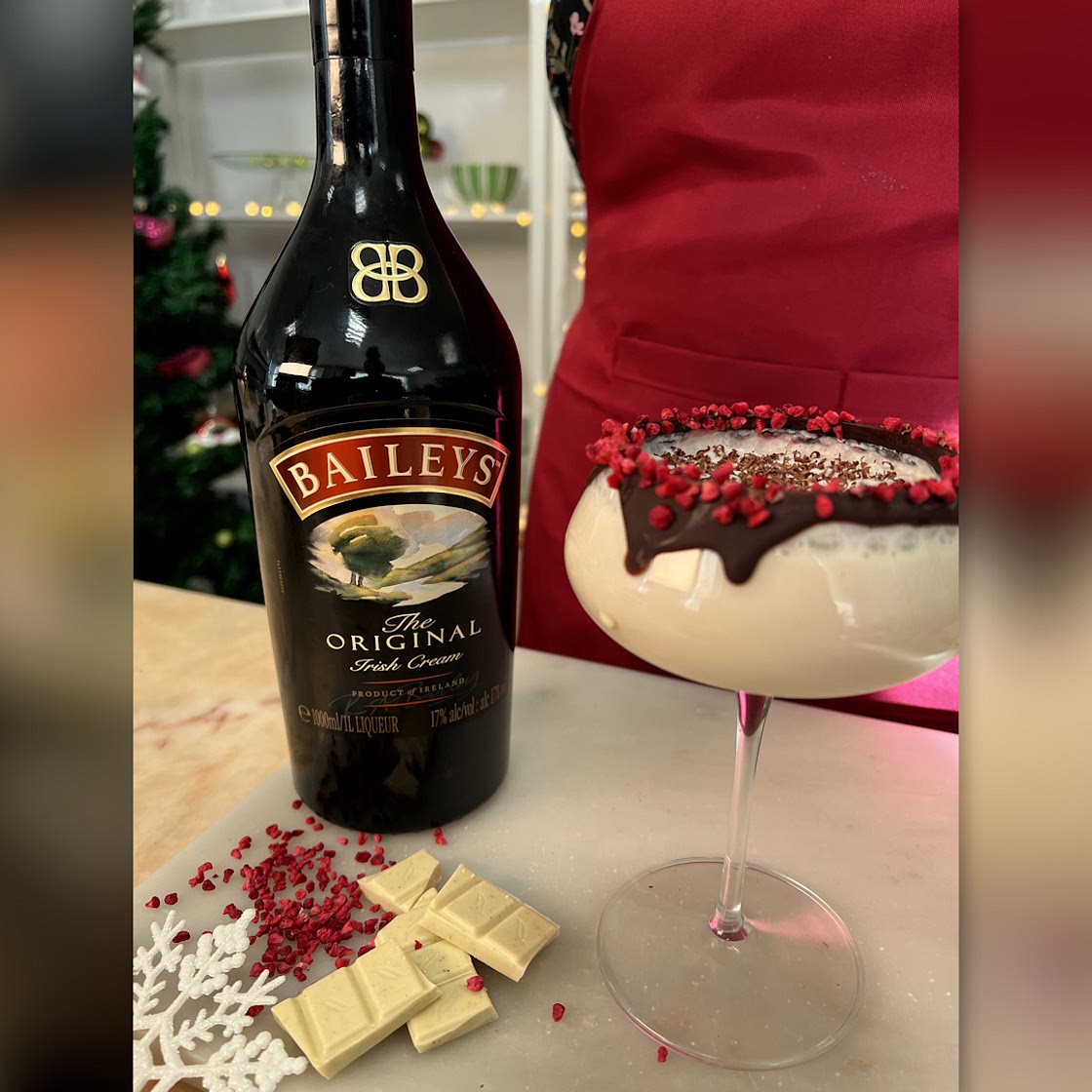 Dee’s White Chocolate Baileys Martini Cocktail