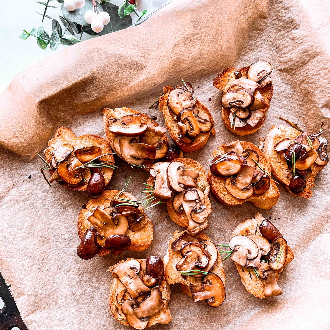 MUSHROOM CROSTINI