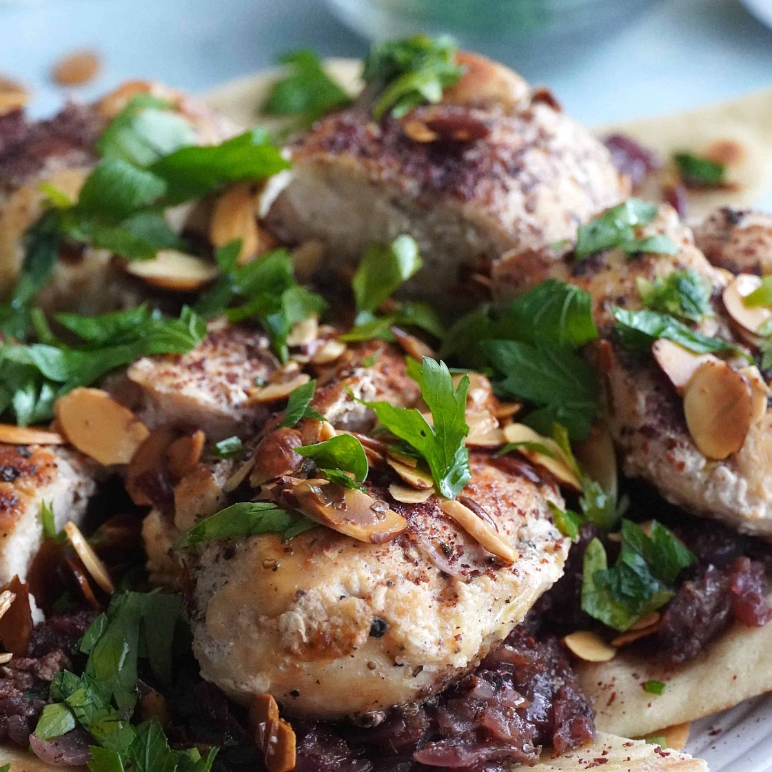 Spicy Mediterranean Chicken: A Savory, Simple Dish for Dinner