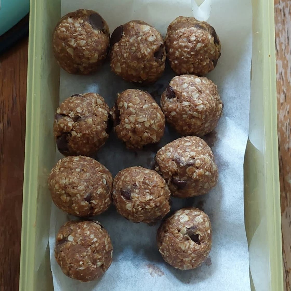 Pumpkin energy bites