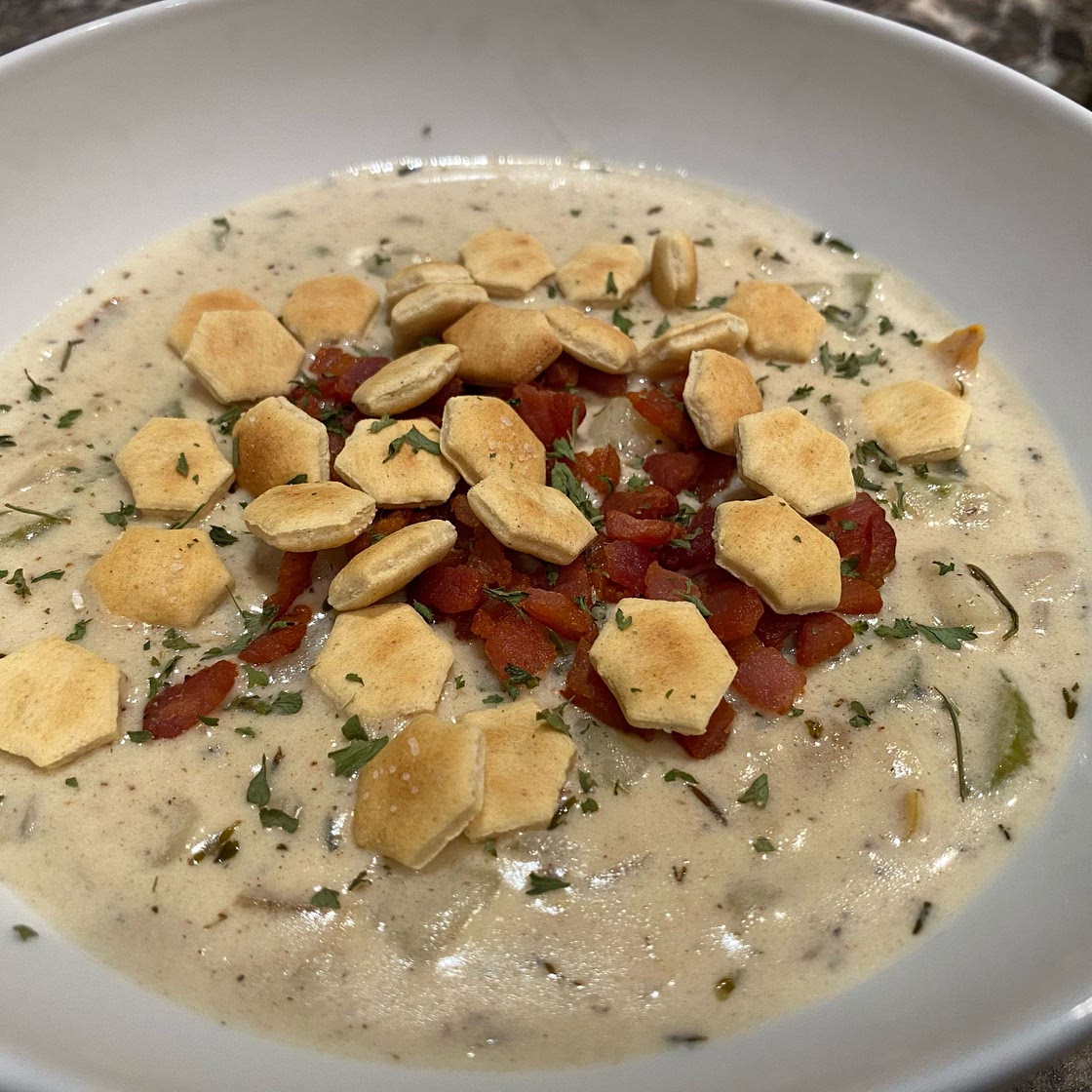 Creamy New England Clam Chowder