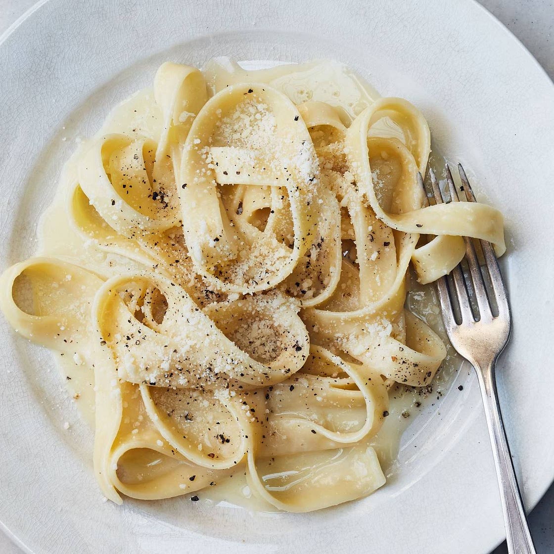 Alfredo pasta-fettucine