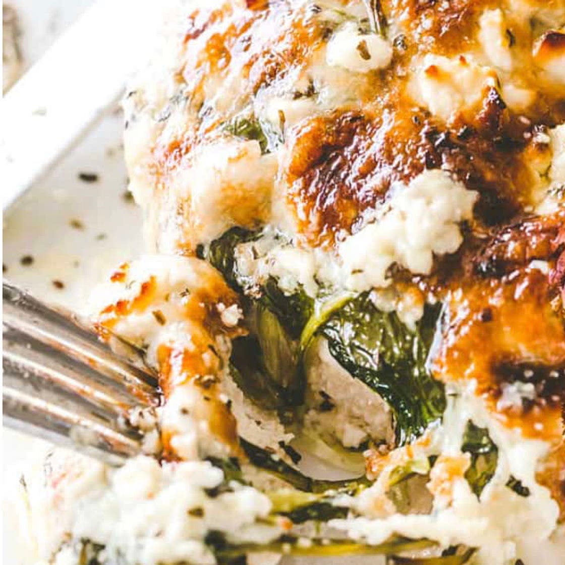 Cheesy Chicken Breasts Spinach Bake 