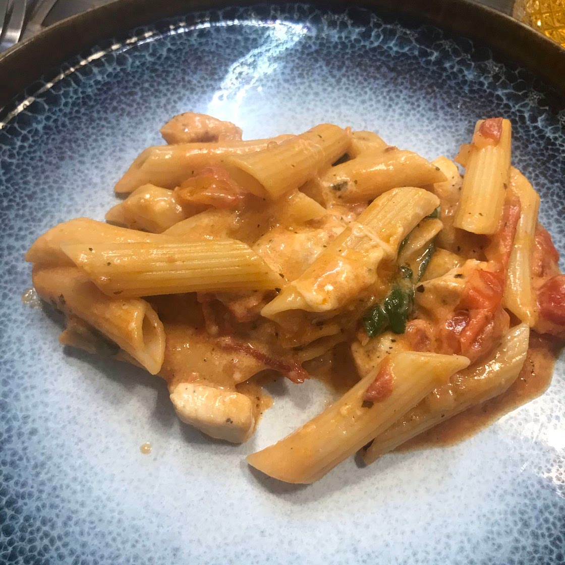 Creamy tomato pasta