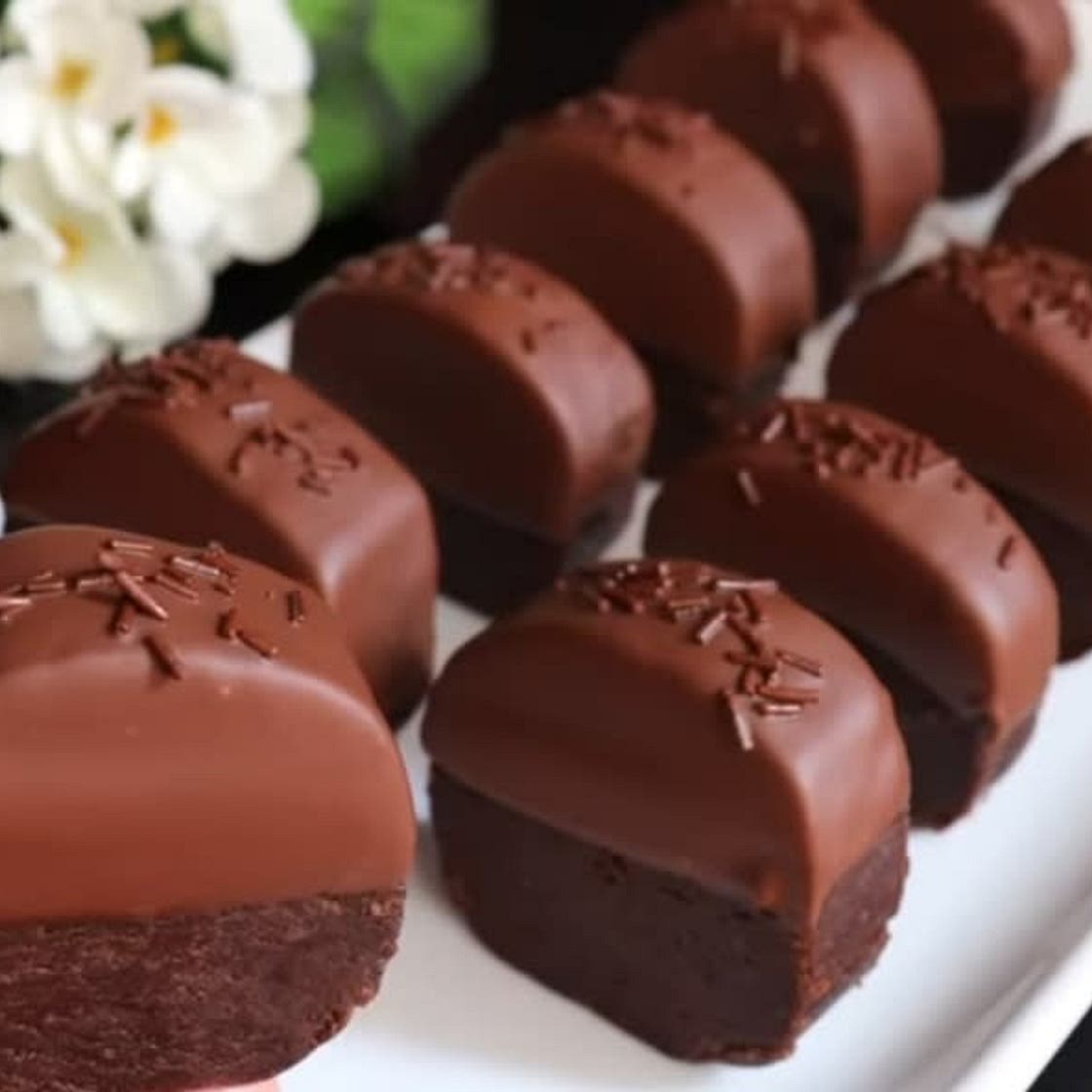 Chocolate pieces