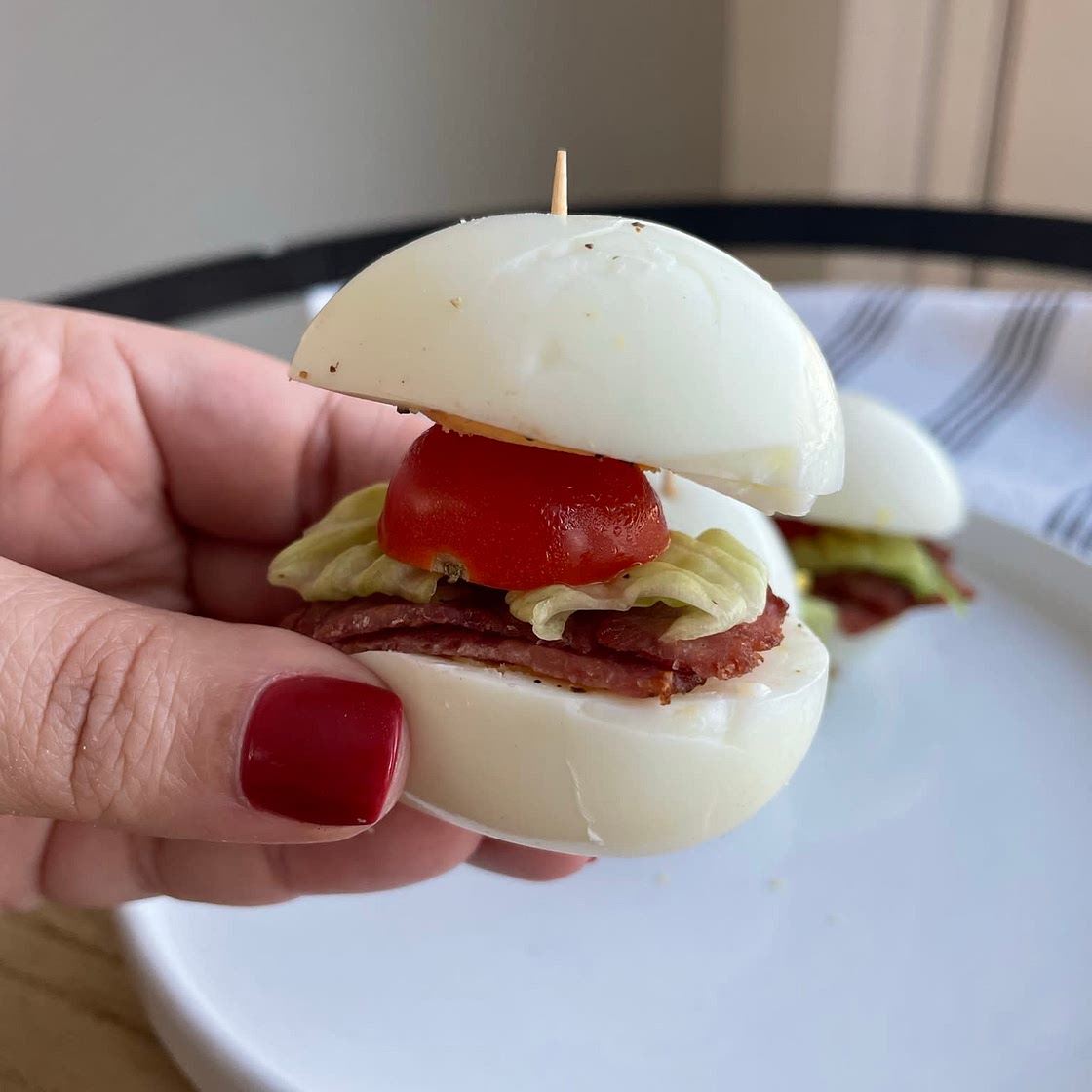 Egg blt