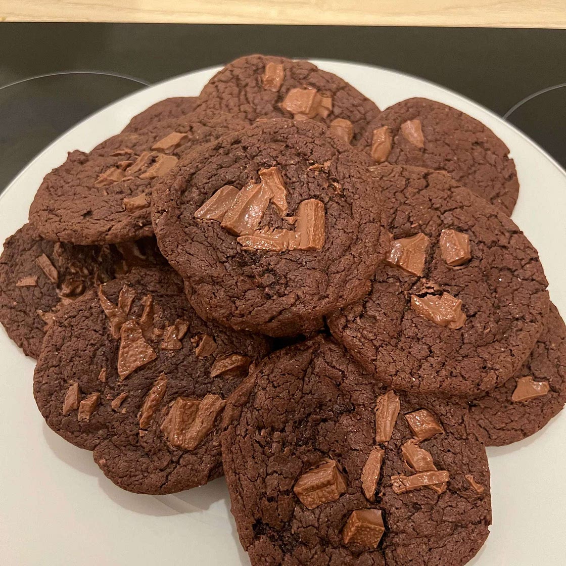 Vegan chocolate cookies with tahini