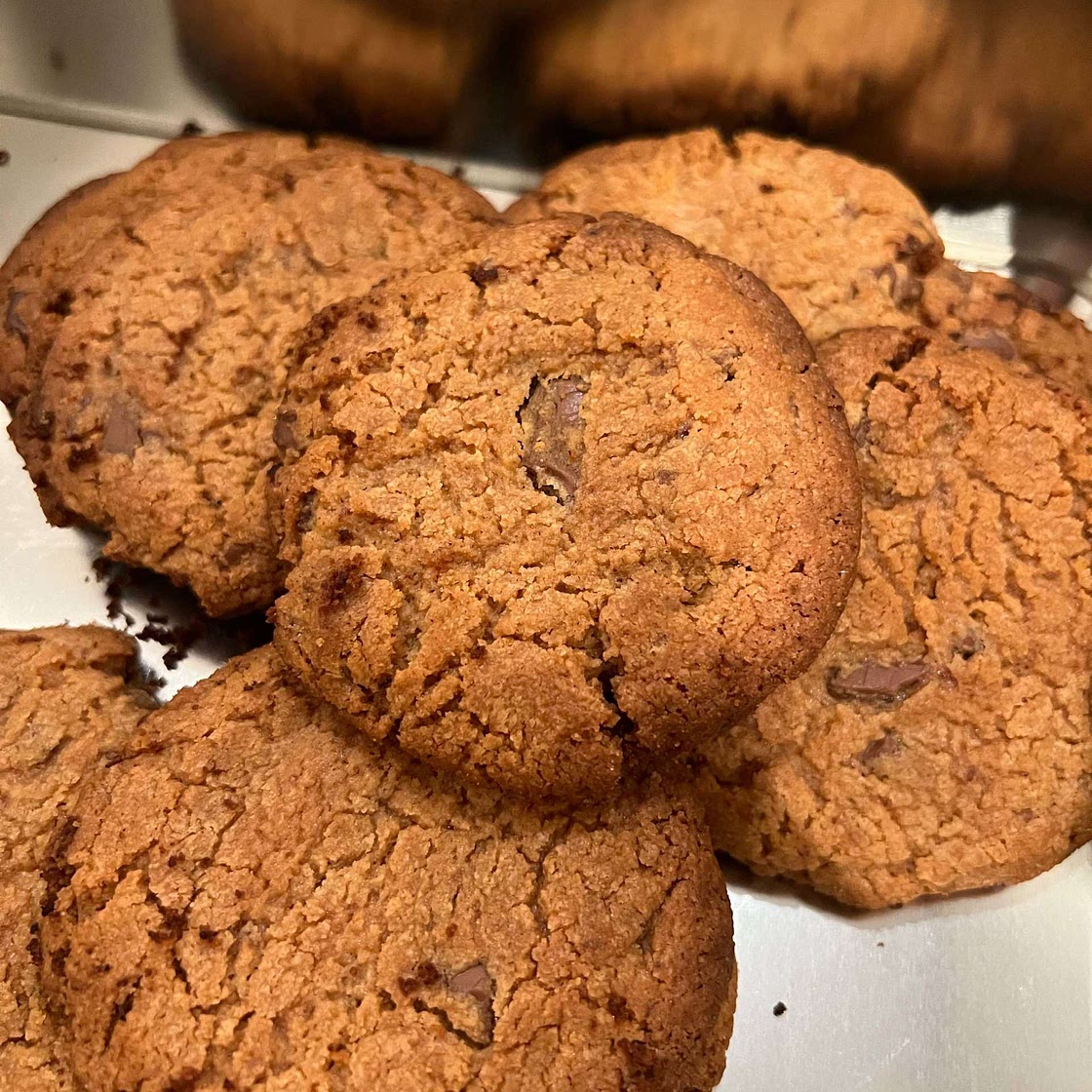 Vegan Peanut Butter Chocolate Chip Cookies