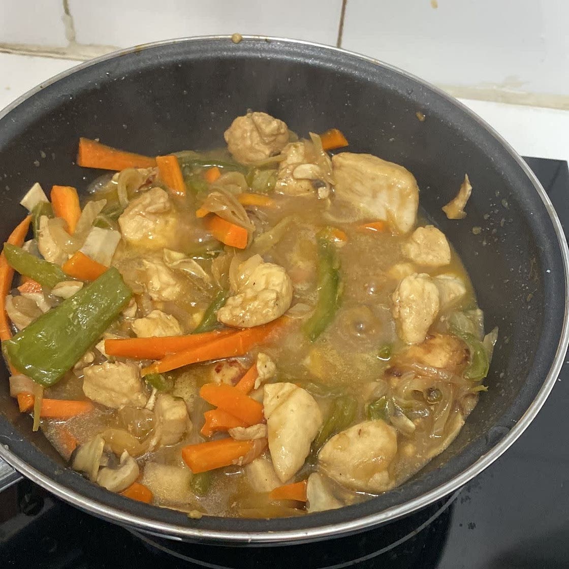 Pollo con salsa de ostras 