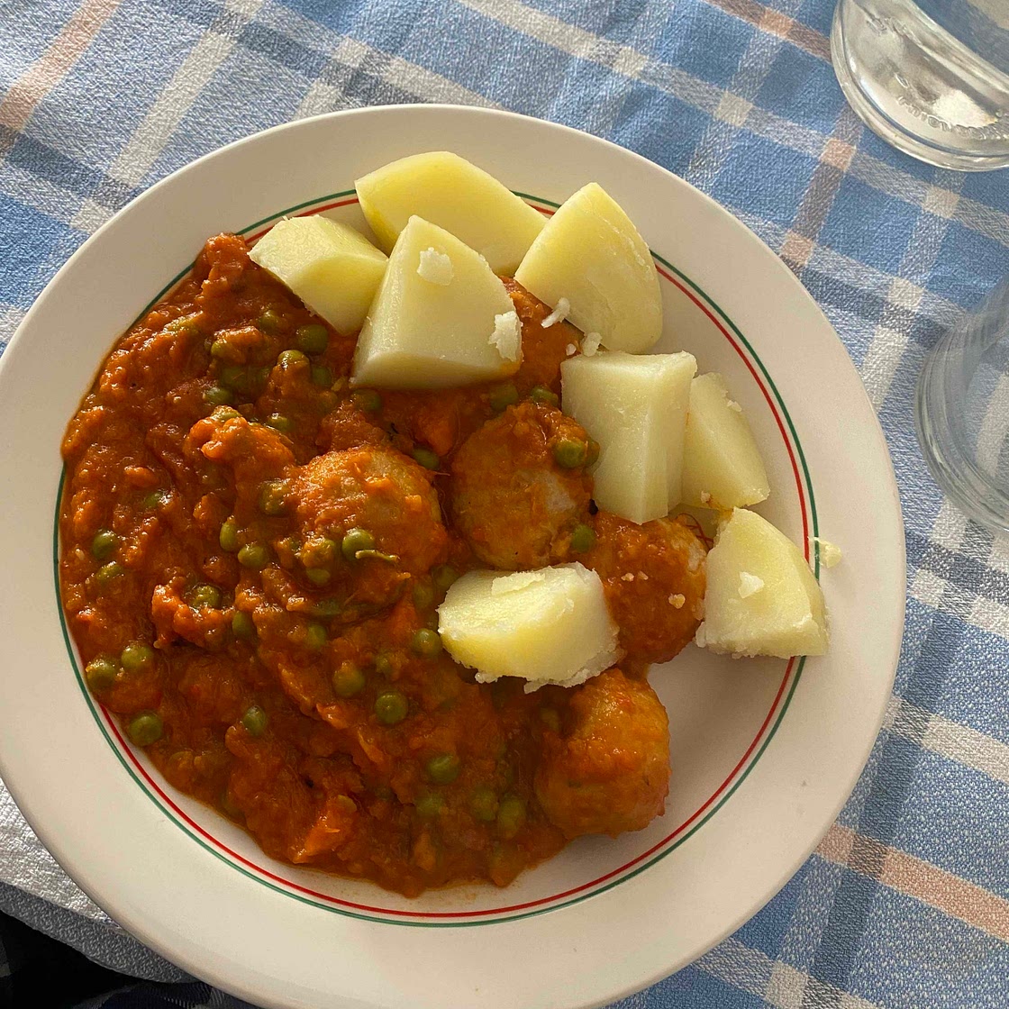 Albóndigas con salsa de tomate 