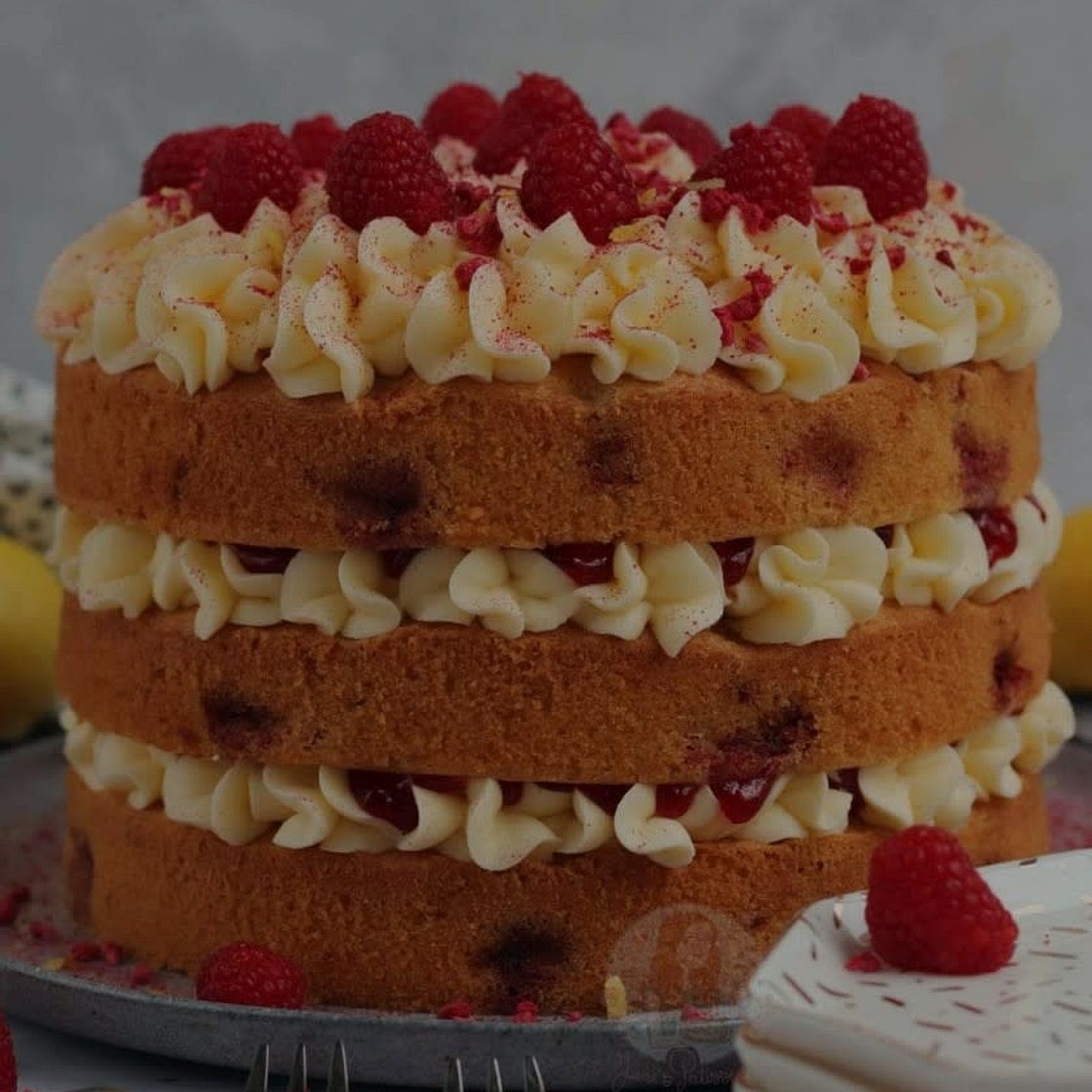 lemon and raspberry cake
