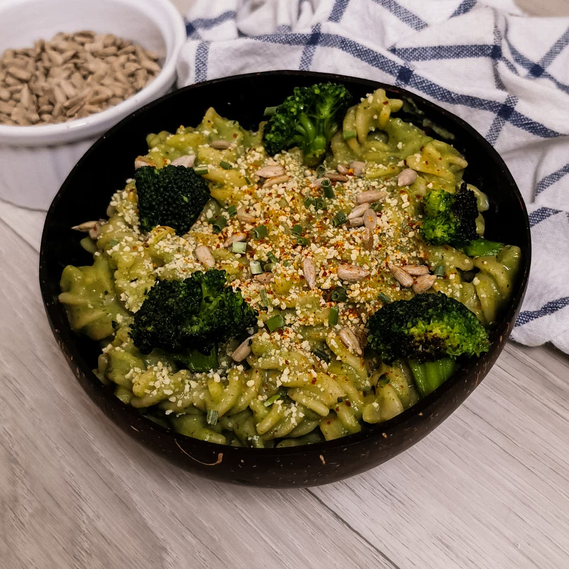 Green pasta