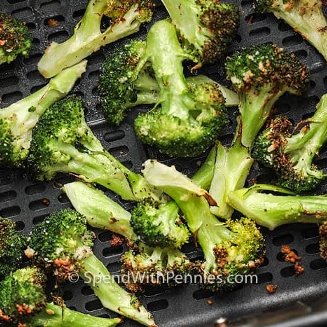 Crispy Garlic Air Fryer Broccoli