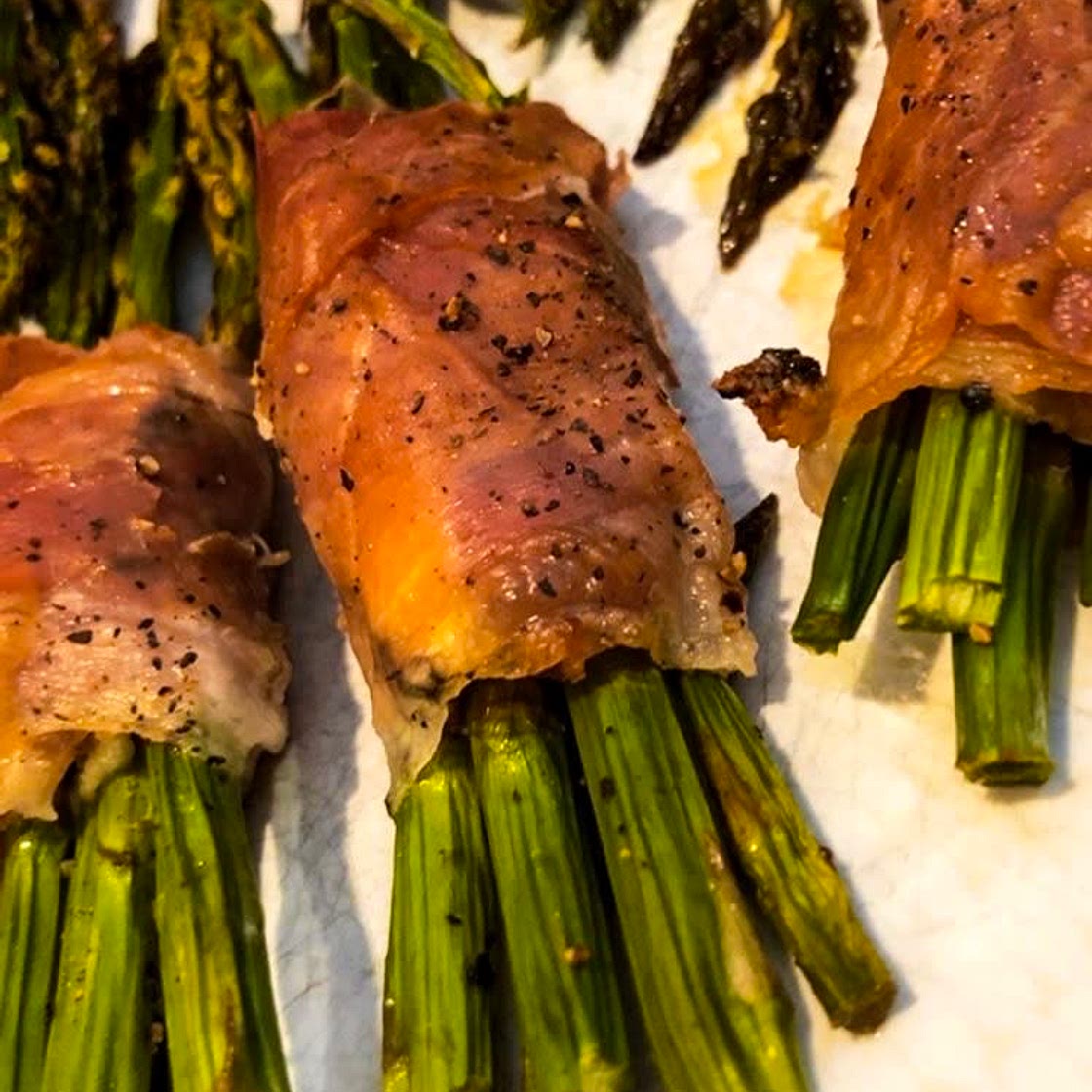 Asparagus, Prosciutto & Goat Cheese Rolls