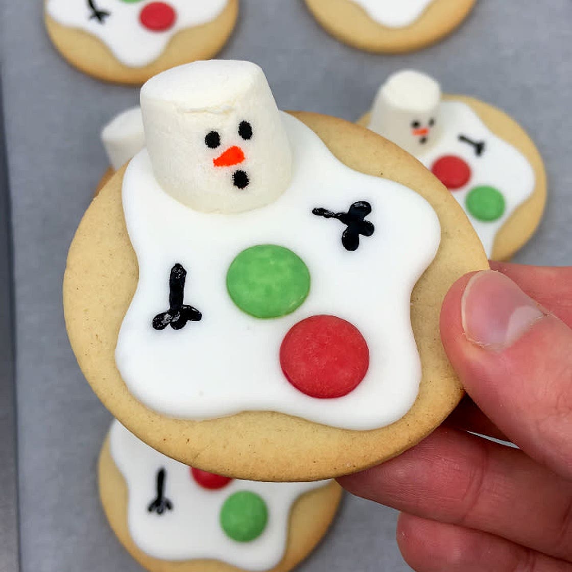 MELTED SNOWMAN COOKIES