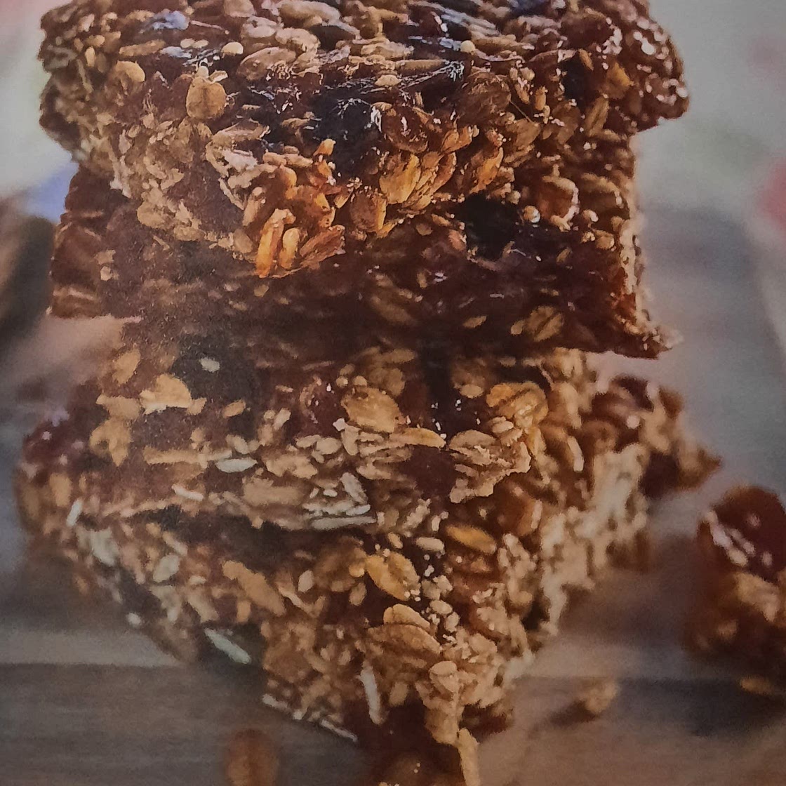 Oat and seed bar