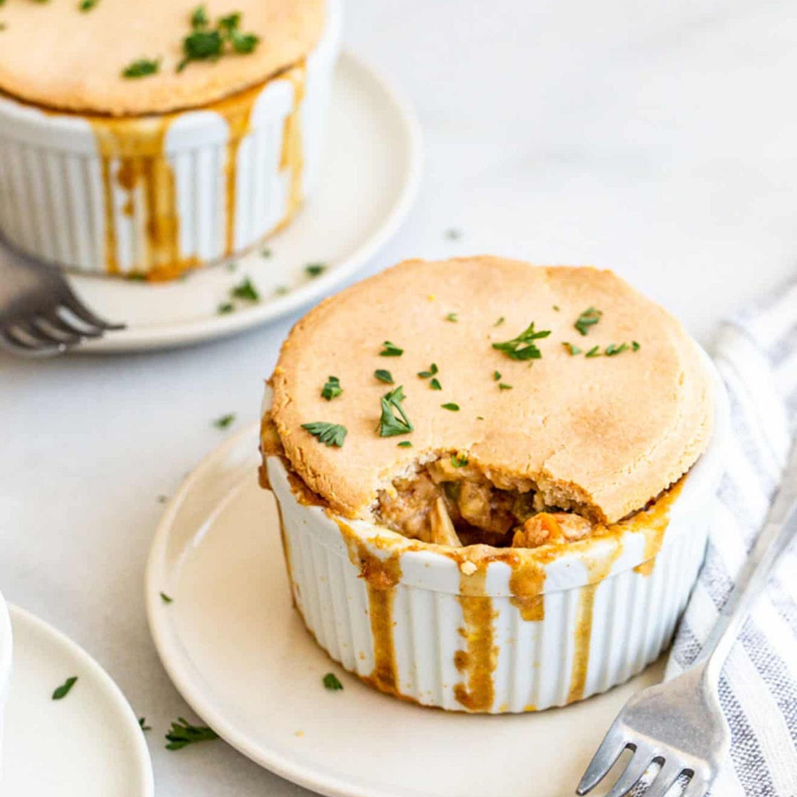 Cozy & Hearty Gluten Free Chicken Pot Pie (only 25 Min to prep!)