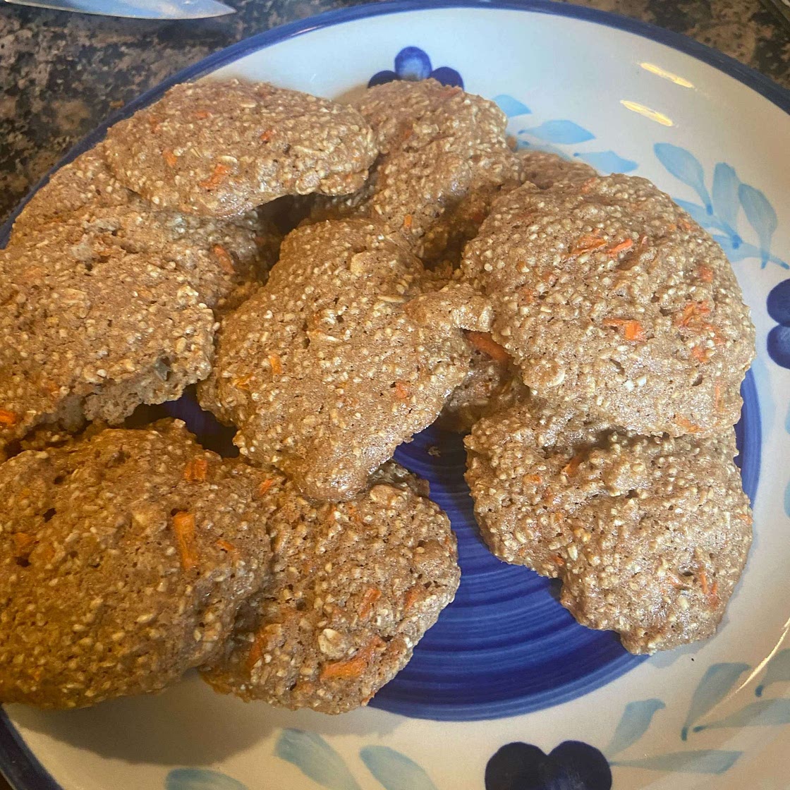 Healthy Carrot Cake Oatmeal Cookies