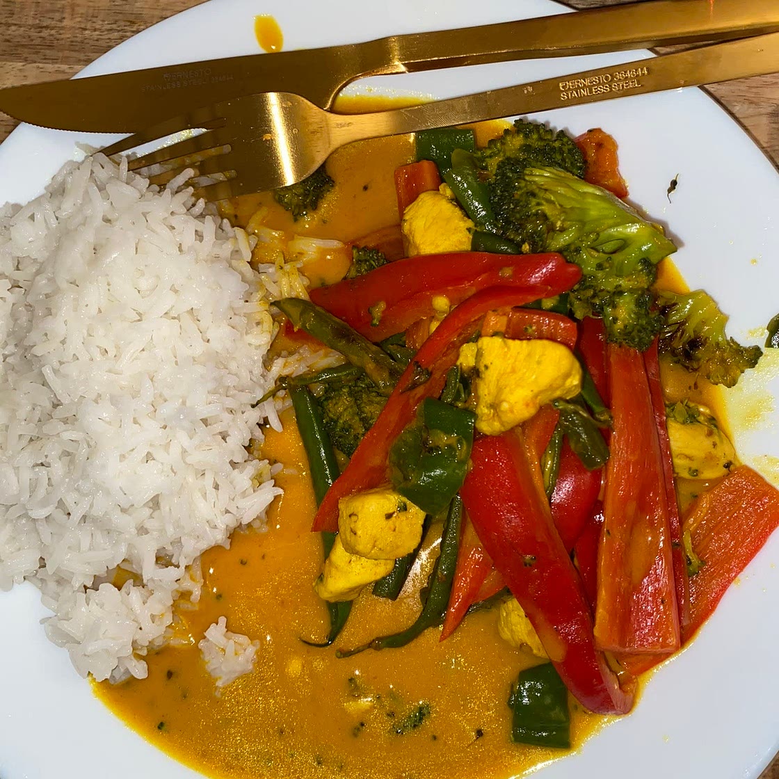 Coconutmilk curry