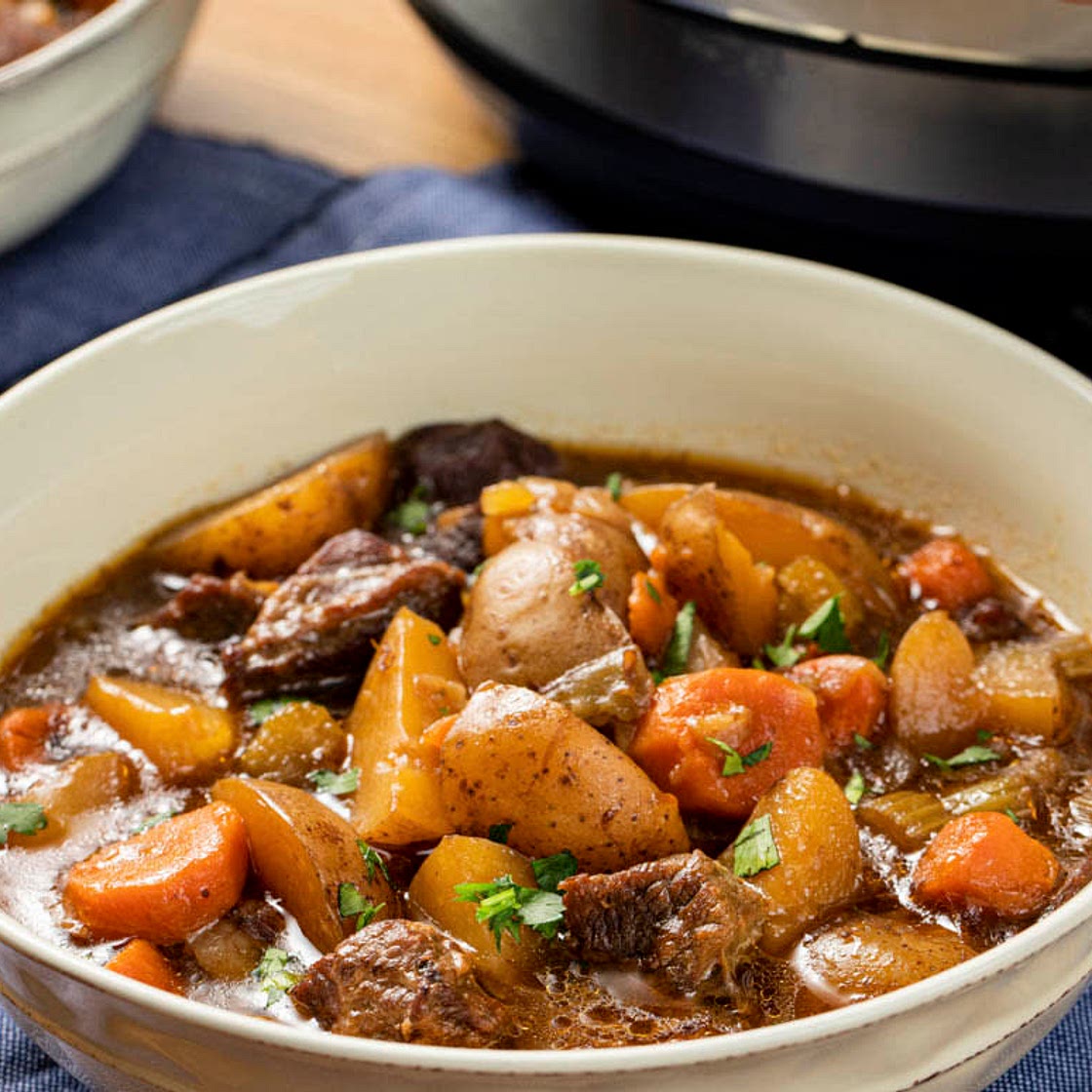 Slow Cooker Hearty Beef Stew