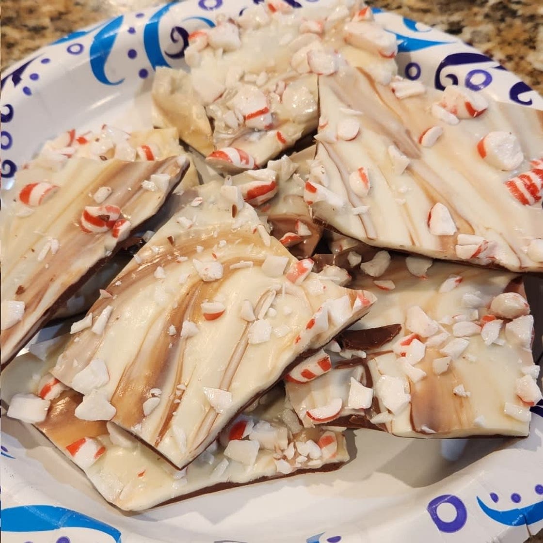 Marbled Peppermint Bark