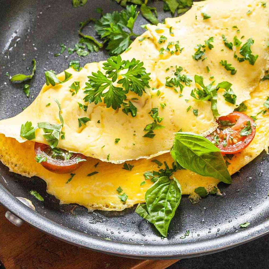 Tomato and Spinach Omelet with Feta
