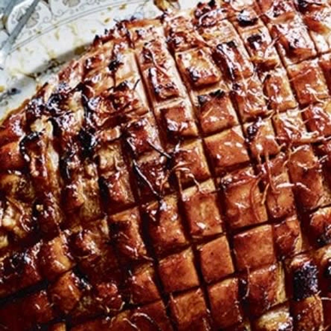 Most Delicious Glazed Christmas Ham
