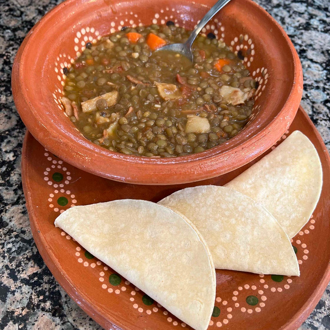 SOPITA DE LENTEJAS