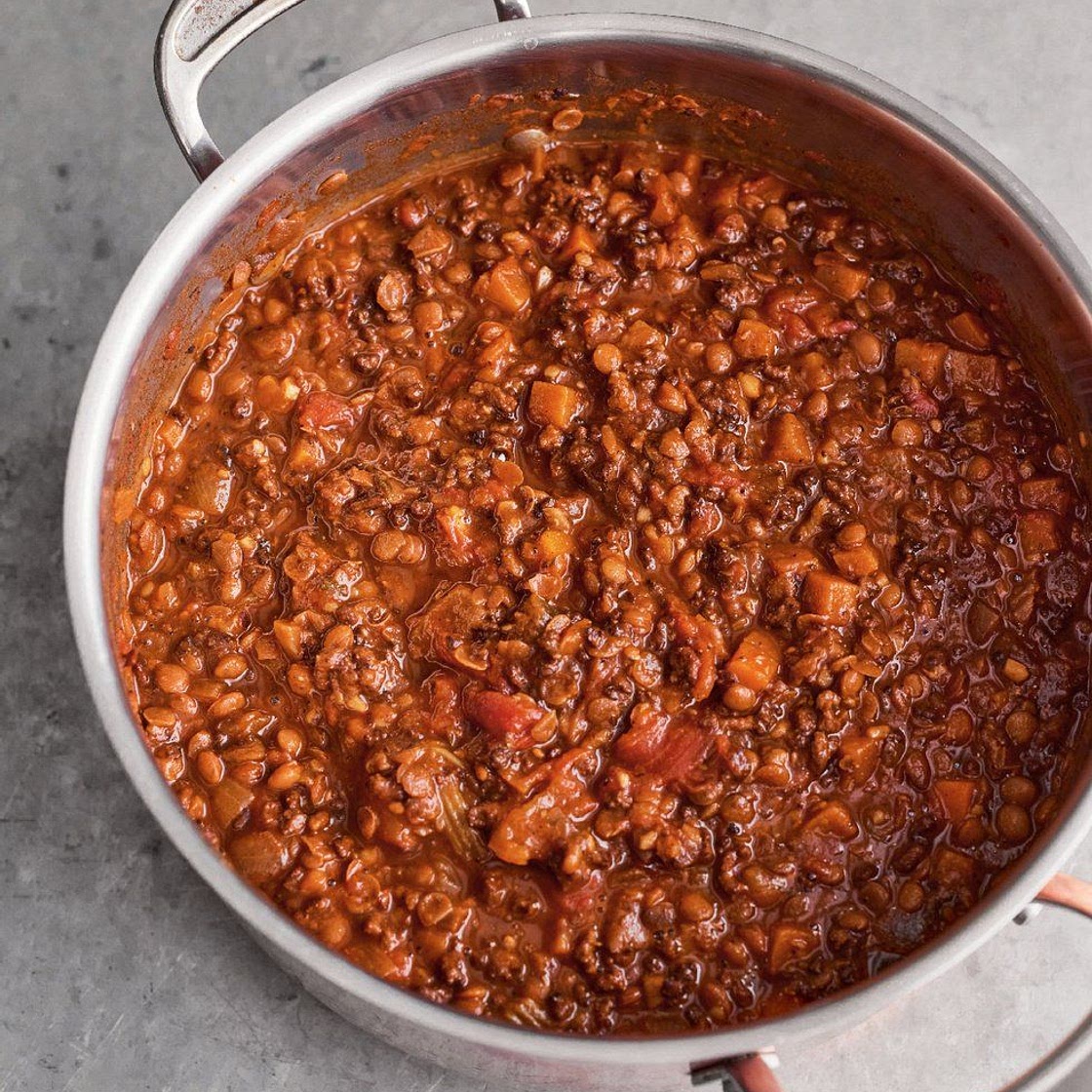 Budget-friendly meal plan 50/50 Bolognese