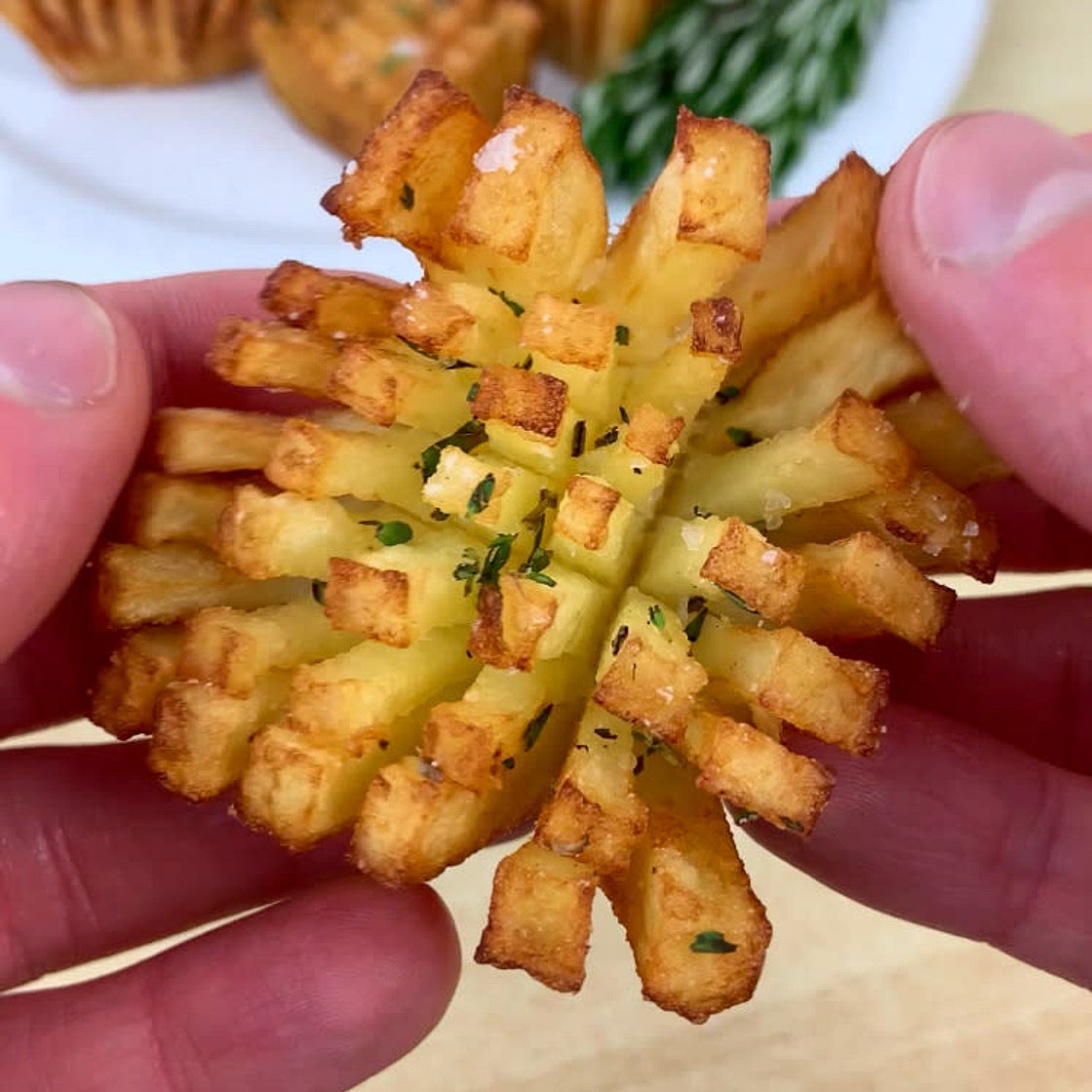 CRISPY POTATO FLOWERS