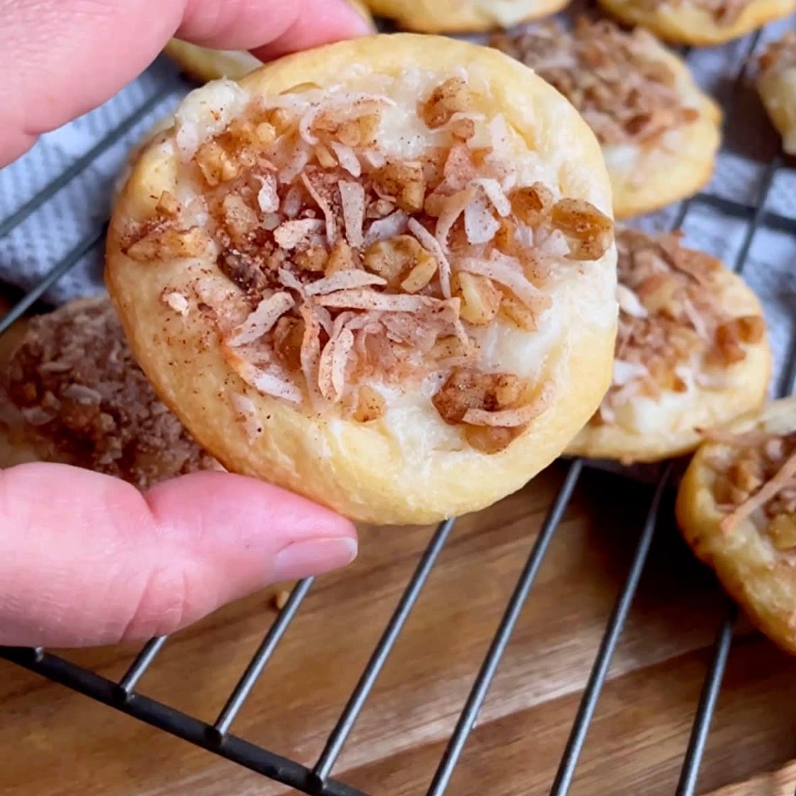 Crescent roll cookies 