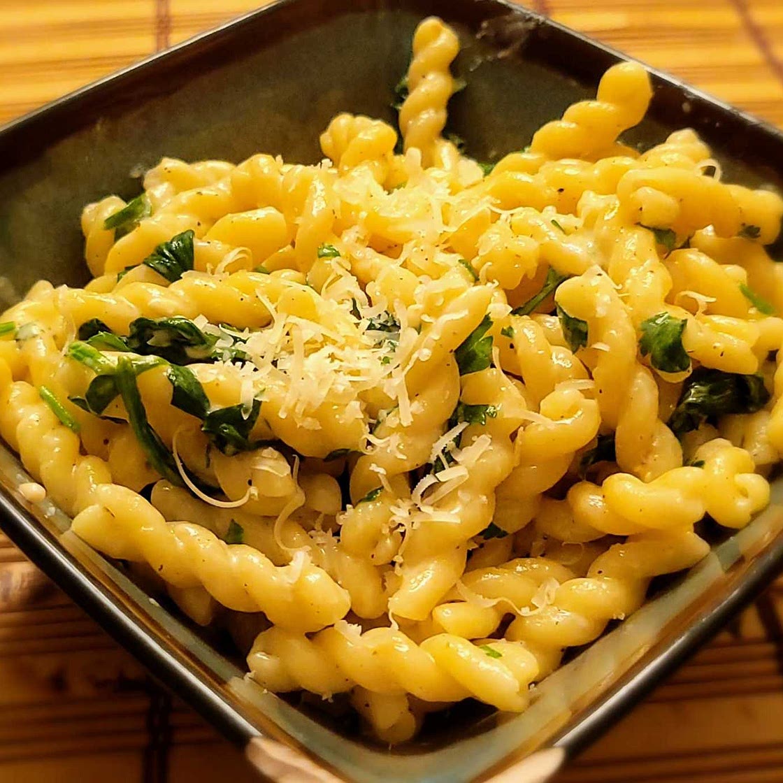 One Pot Lemon Garlic Parmesan Pasta