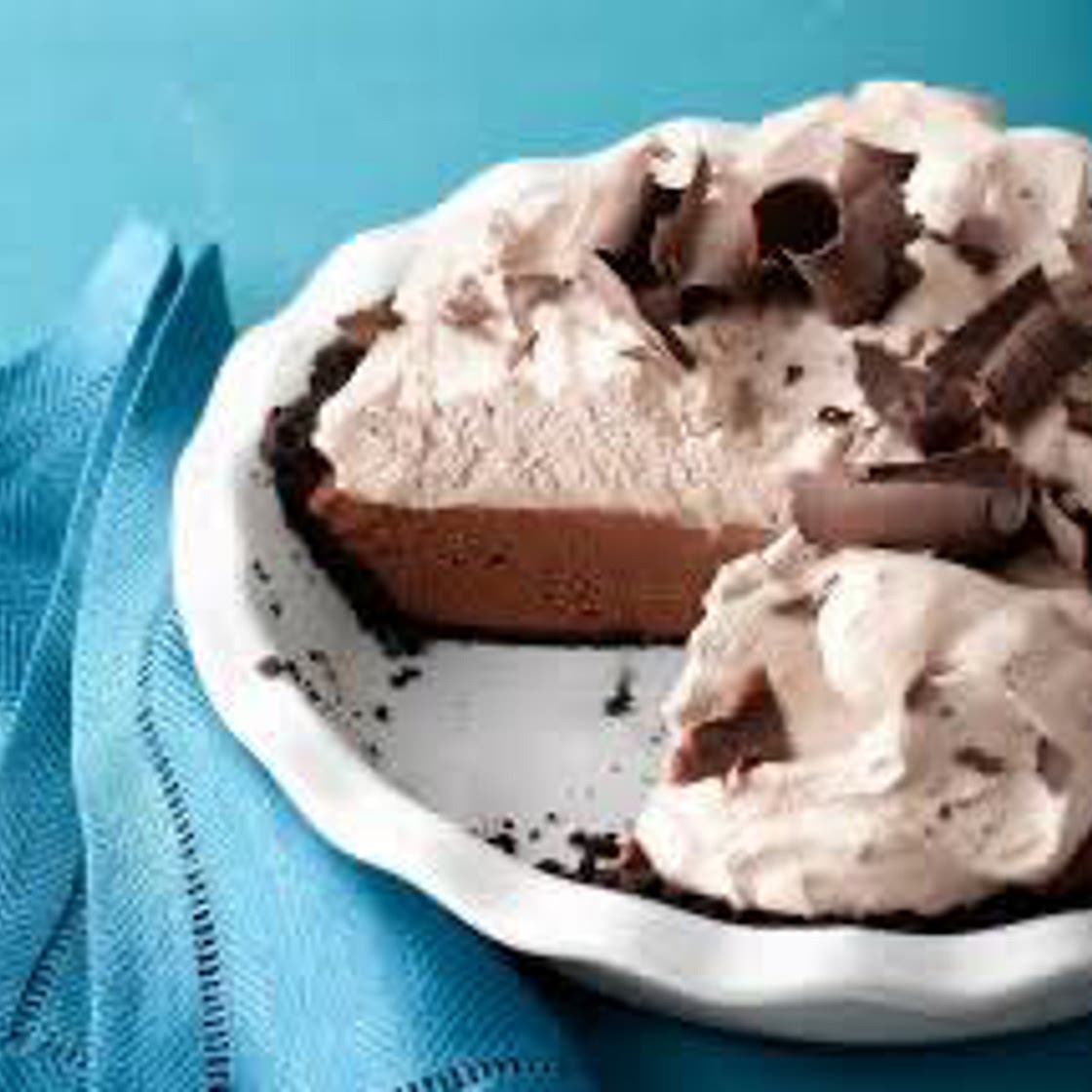 No-Bake Chocolate Mousse Pie