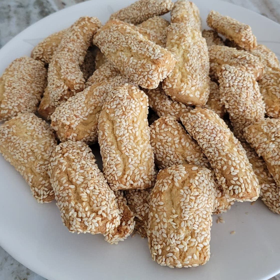 Sesame Cookies - Gloria Aguanno