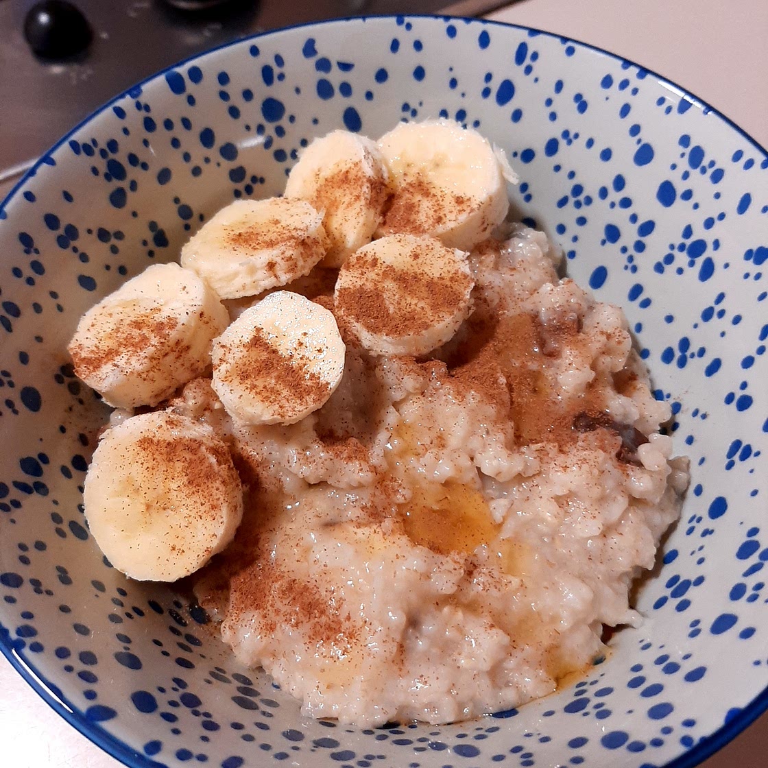 Porridge banana e uvetta