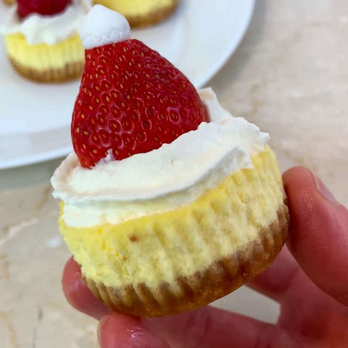 MINI SANTA CHEESCAKES