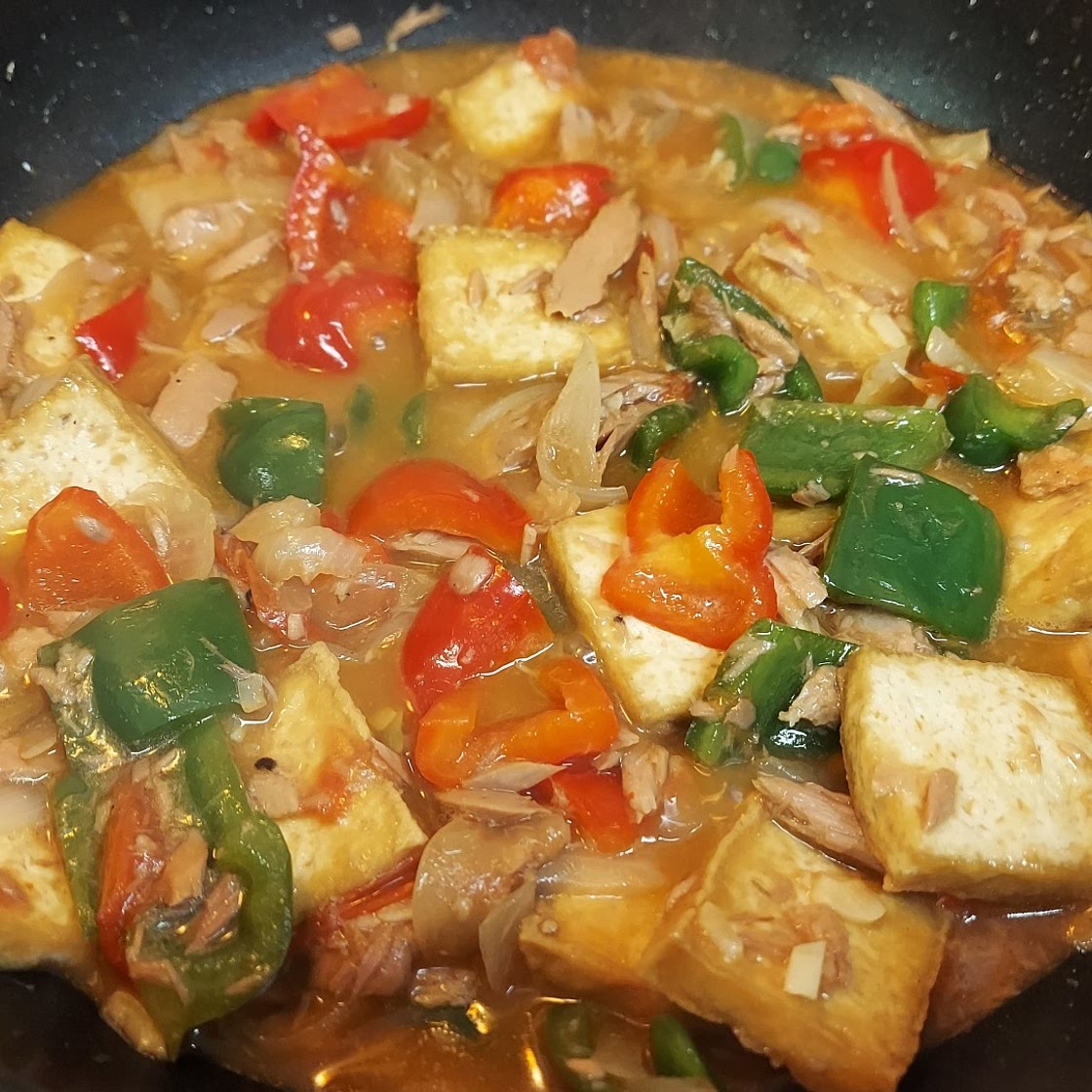 Tuna Stir fry with Fried Tofu and Bell Peppers