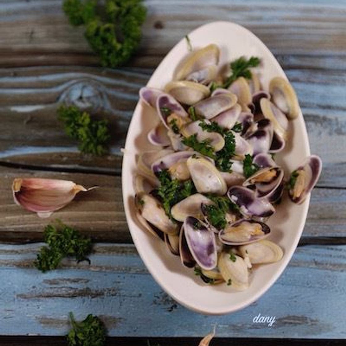 TELLINES DE CAMARGUE AIL ET PERSIL