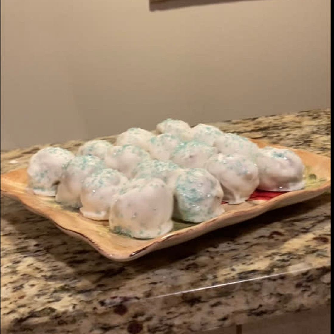 Gingersnap Cookie Bombs