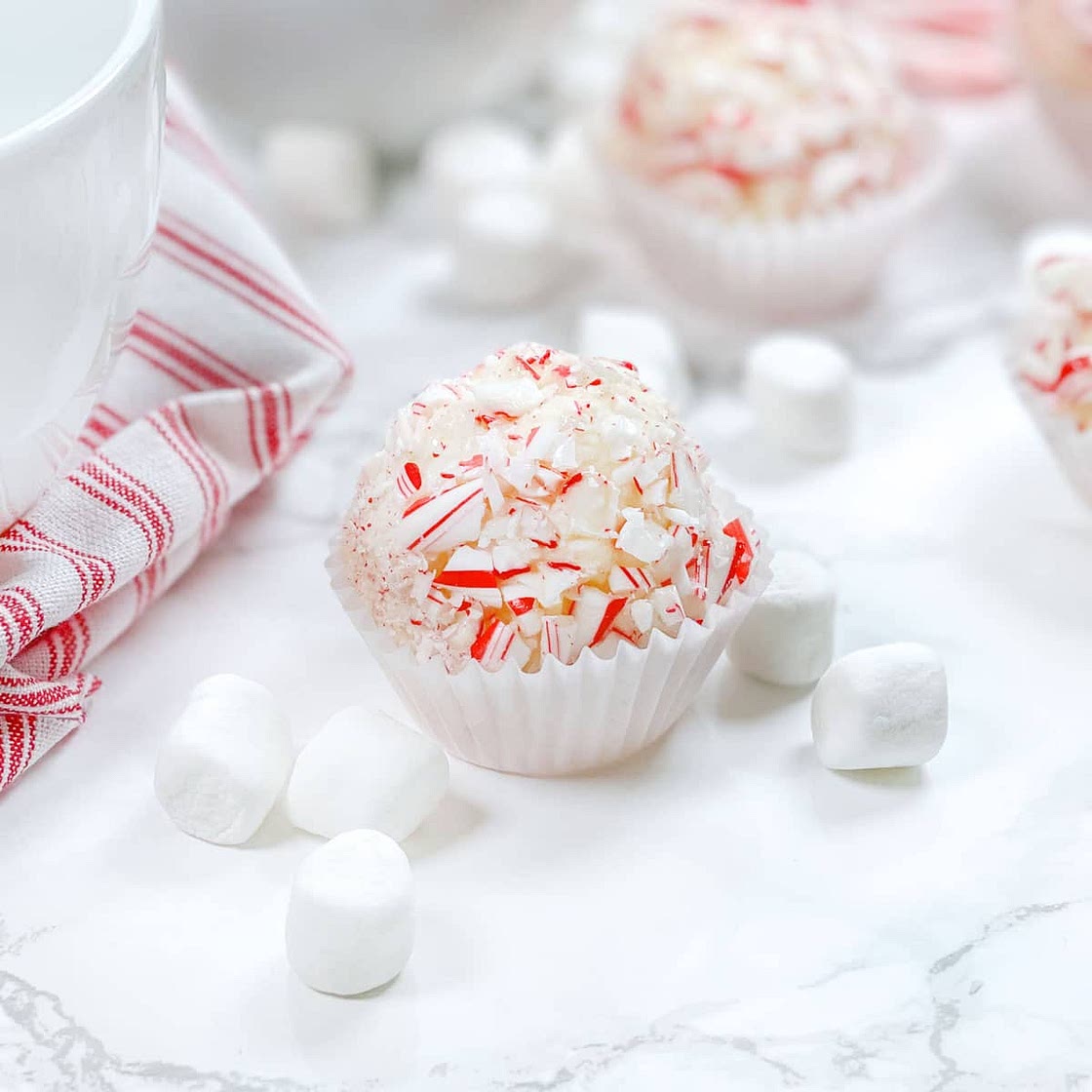 White Chocolate Cocoa Bombs Recipe
