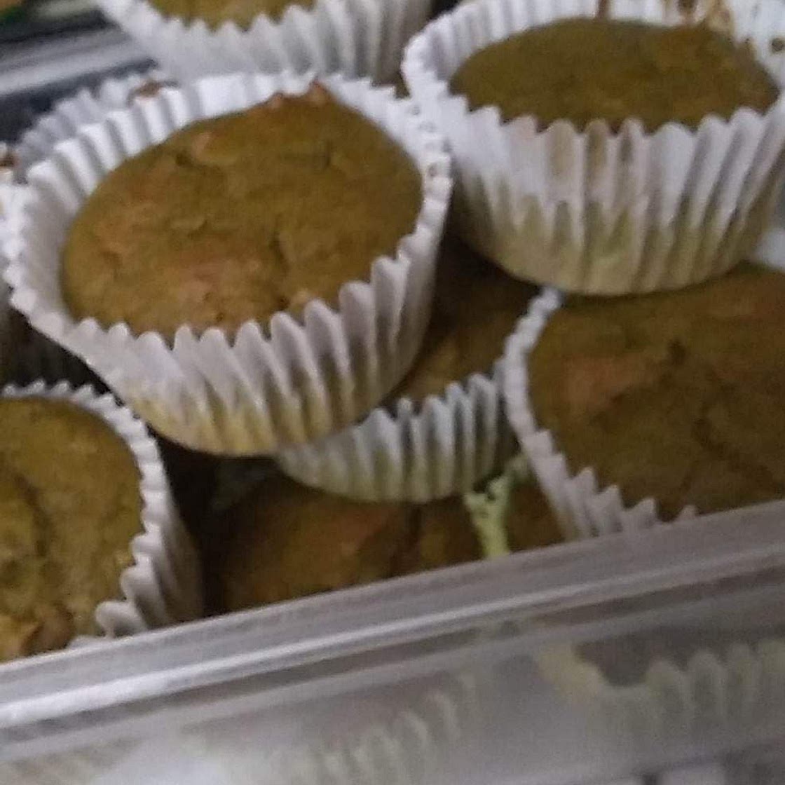 Cinnamon Pumpkin Muffins w/ Honey Glaze