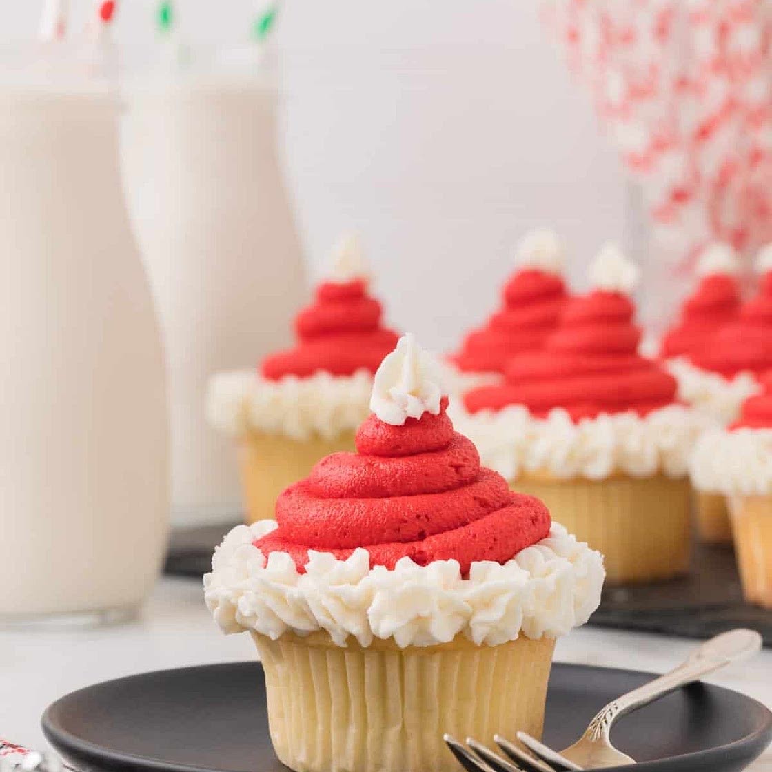 Santa’s Fruit Cake Cupcakes