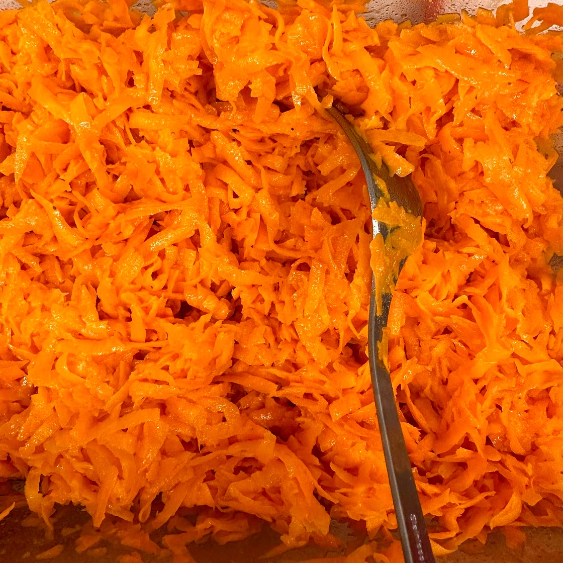 Grated carrot salad 