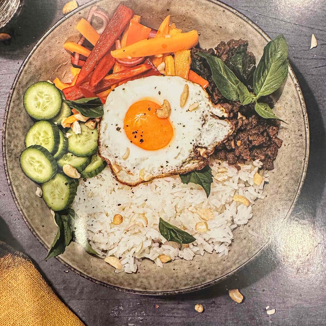Thai basil ground veggie/beef coconut bowl