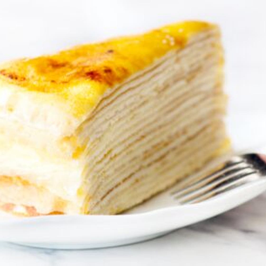 Gâteau de crêpes à la crème pâtissière vanillée