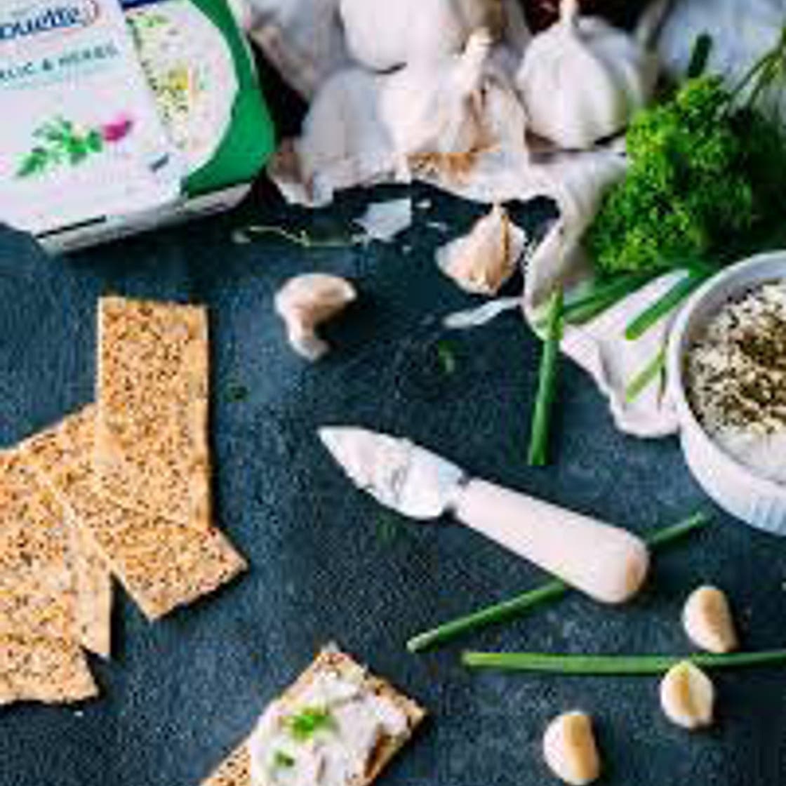 Alouette with crackers