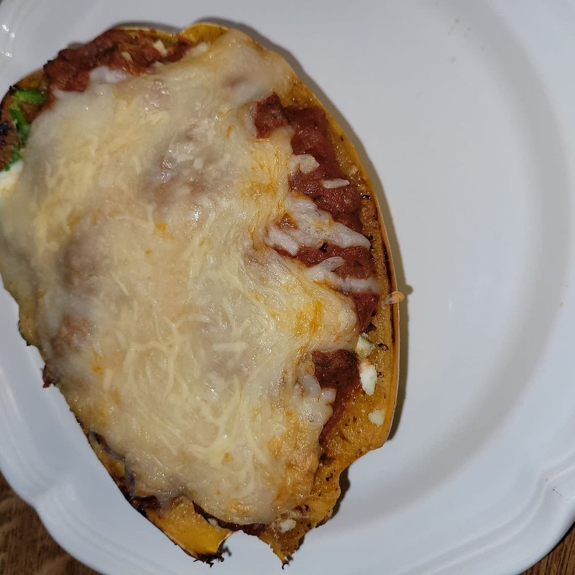 Lasagna Spaghetti Squash Boats