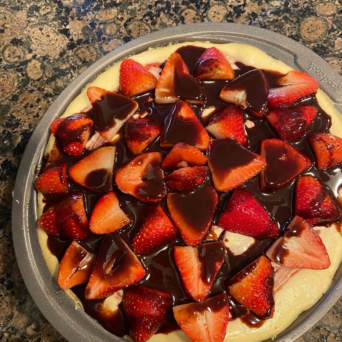 Gluten free Oreo strawberry cheesecake 