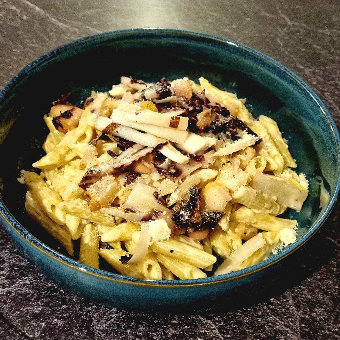 Penne mit Gorgonzola-Sauce