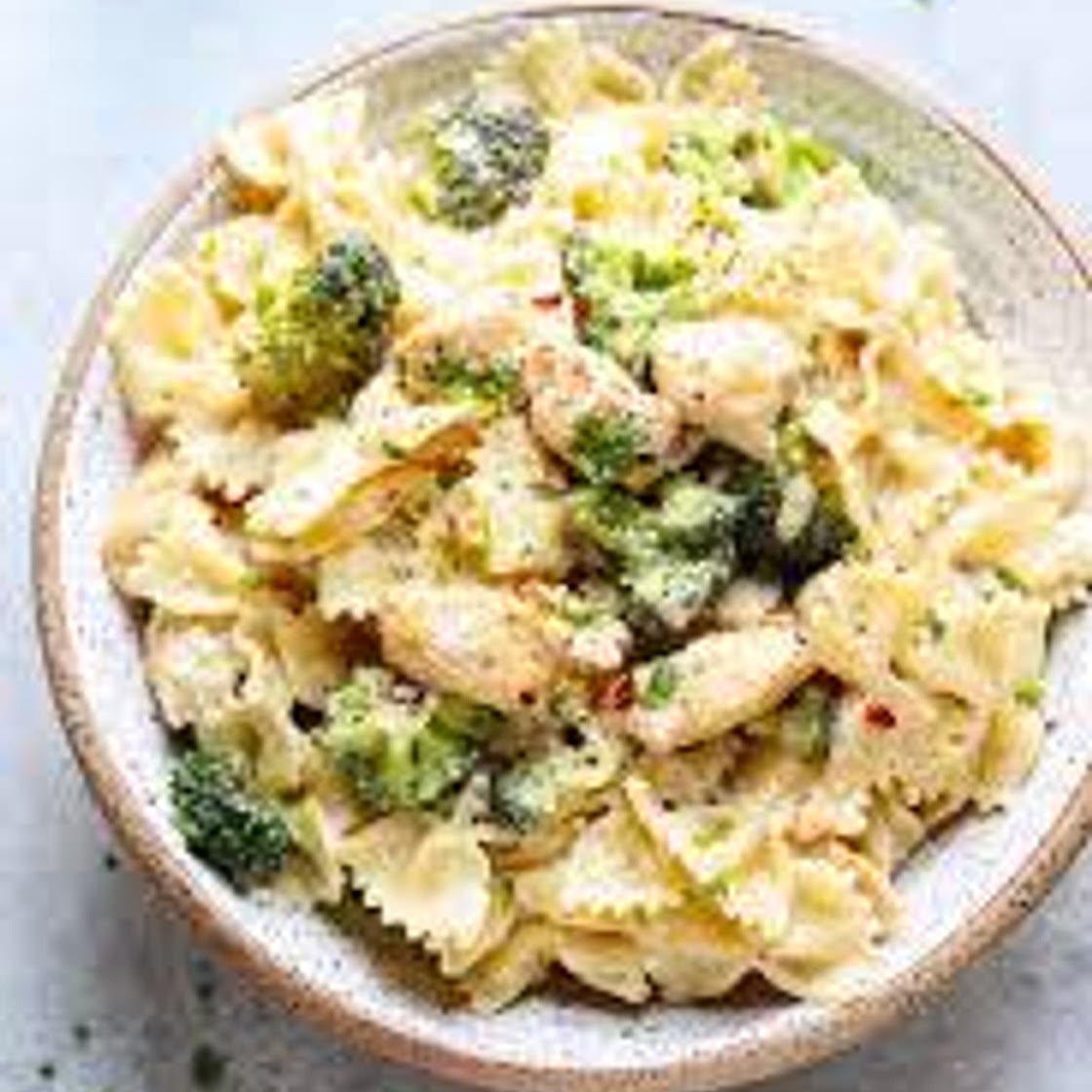 Chicken Alfredo with broccoli